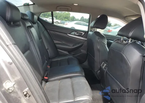 2016 Nissan Maxima 3.5S z USA, uszkodzony, nr VIN 1N4AA6AP6GC417069